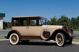 Pierce-Arrow Model 33 Sedan 1922 года